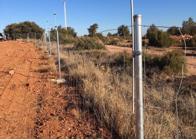 Trabajos de montaje de pastores y cercados eléctricos y jardinería